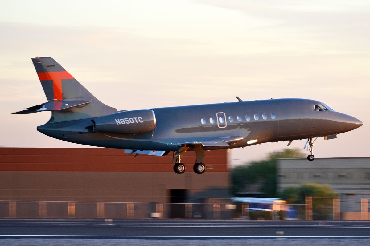 Dassault Falcon 2000 (N850TC)