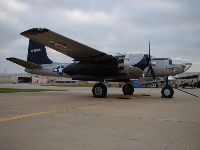 Douglas A-26 Invader (NL268P)