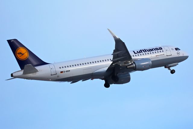 Airbus A320 (D-AIUV)