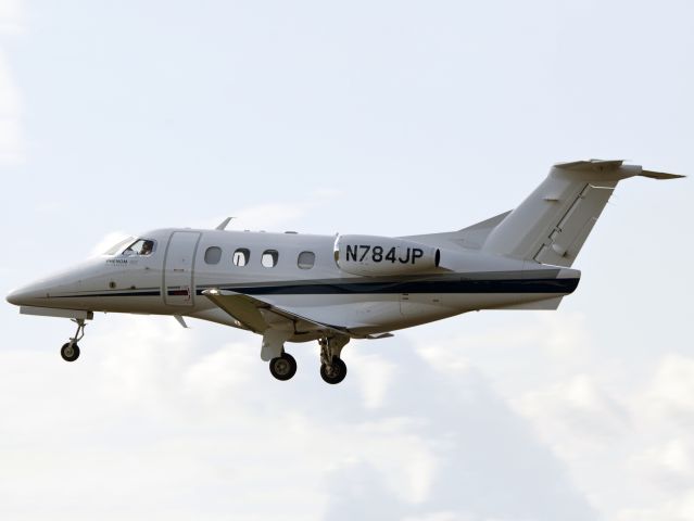 Embraer Phenom 100 (N784JP)