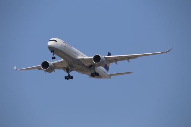 Airbus A350-900 (D-AIXG)