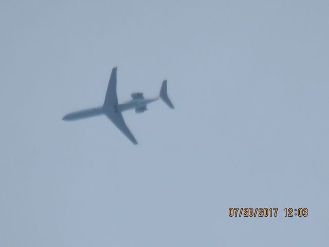 Canadair Regional Jet CRJ-700 (N541EA)