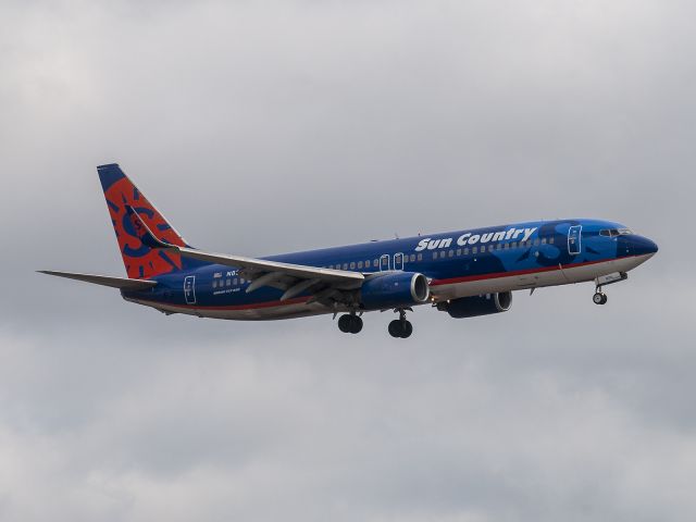 Boeing 737-800 (N805SY) - Not so sunny arrival in Dallas, TX 3/1/2020