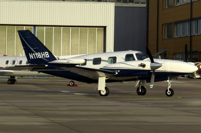 Piper Cheyenne (N118HB)