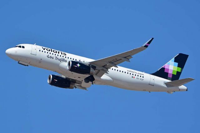 Airbus A321 (XA-VLP) - Volaris Airbus A321-233 XA-VLP at Phoenix Sky Harbor on September 16, 2017. It first flew on February 19, 2016. Its construction number is 7000. It was delivered to Volaris on March 7, 2016.