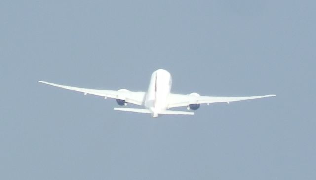 BOEING 777-200LR (TC-LJN) - Taking flight for the city of Liege,Belgium(LGG/EBLG)