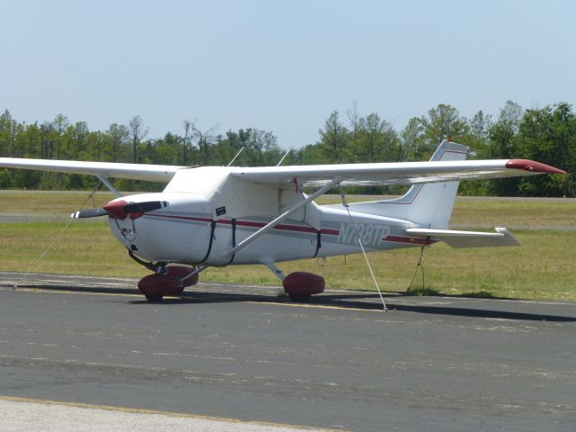 Cessna Skyhawk (N738TP)