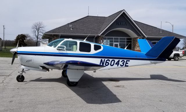 Beechcraft 35 Bonanza (N6043E)