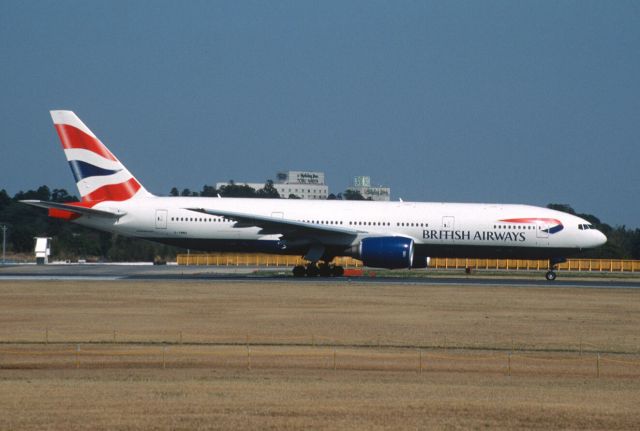 Boeing 777-200 (G-YMMH) - Departure at Narita Intl Airport Rwy16R on 2002/04/01