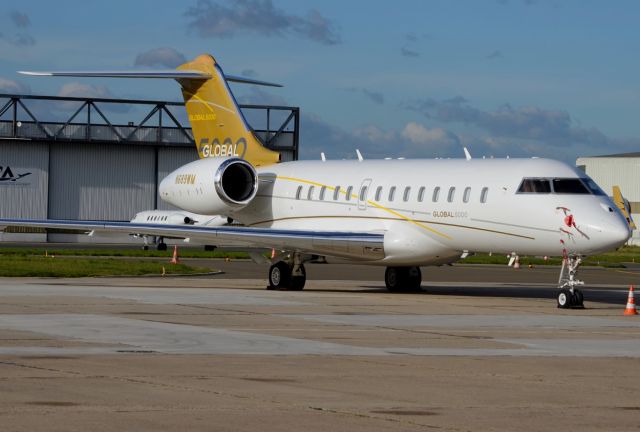 Bombardier Global Express (N689WM) - 19/11/2013