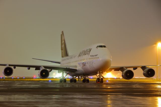 Boeing 747-400 (TF-AAK)