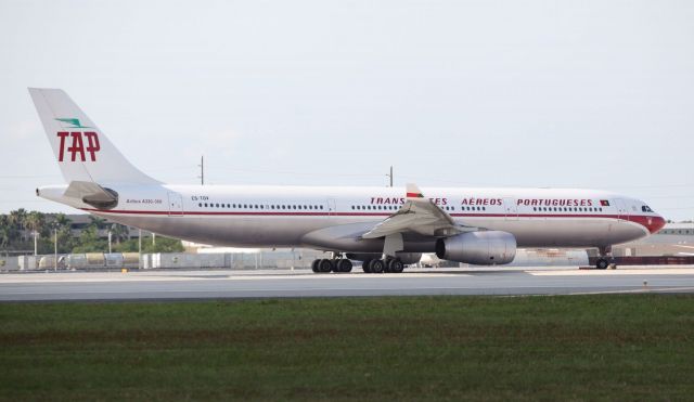 Airbus A330-300 (CS-TOV) - I usually dont like to upload two photos of the same airplane in a row. But I am realizing that this is a better photo than the first one. 07/14/16