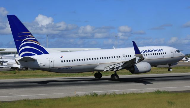 Boeing 737-800 (HP-1844CMP)