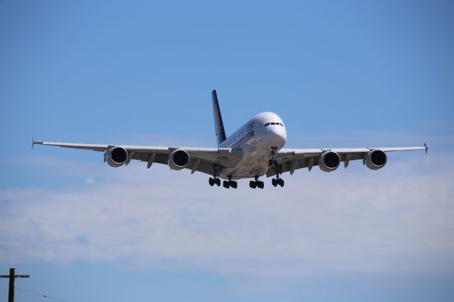 Airbus A380-800 (9V-SKF)