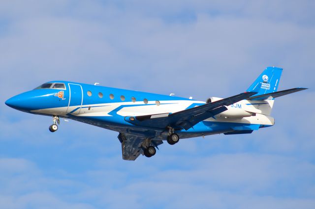 IAI Gulfstream G200 (N173JM) - A Privately Owned Gulfstream G200 Galaxy on final approach into LHR, landing on runway 27R.br /br /Location: Myrtle Ave.br /Date: 19.03.23 (dd/mm/yy),