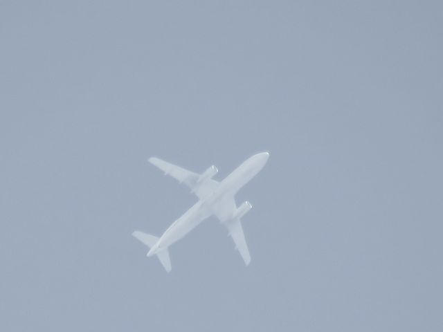 Airbus A320 (N482UA)