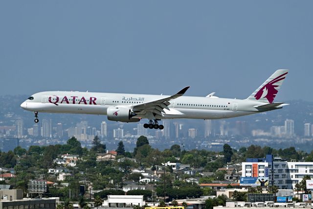Airbus A350-1000 (A7-ANT)
