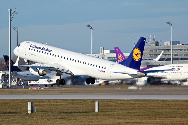 Embraer ERJ-190 (D-AEBH)