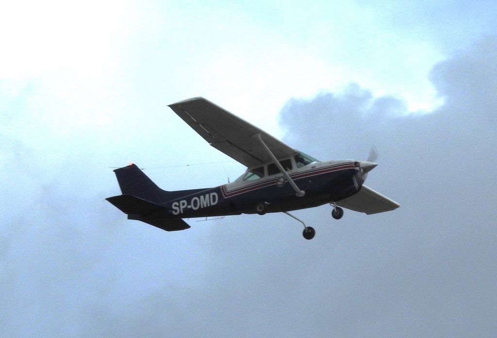 Cessna Cutlass RG (SP-OMD) - Cessna 172RG /SP-OMD/ _ Spotting EPLB