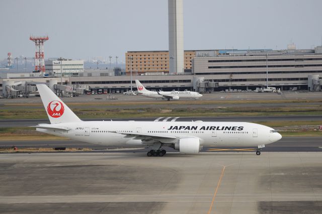 Boeing 777-200 (JA701J) - November 18th 2018:HND-SIN.