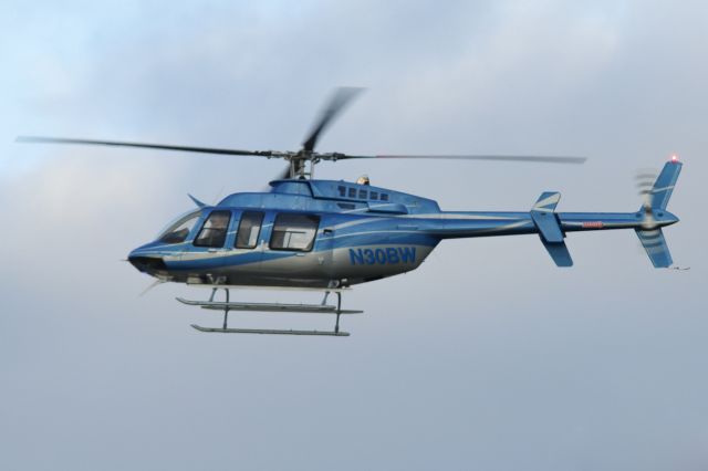 Bell 407 (N30BW)