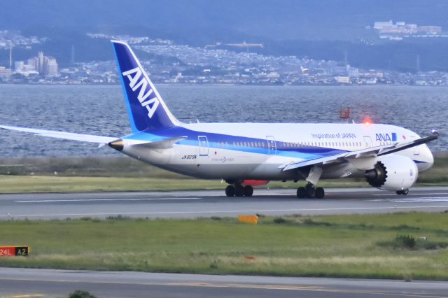 Boeing 787-8 (JA829A)