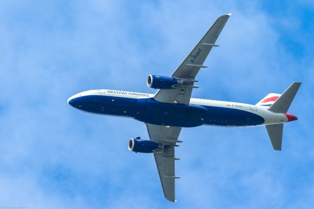 G-EUUT — - Takeoff from Copenhagen. September 2015