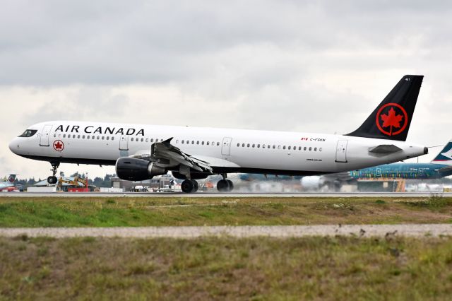 Airbus A321 (C-FGKN)