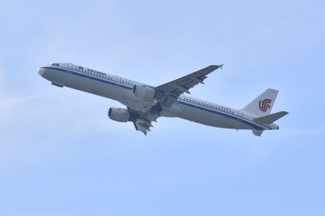 Airbus A321 (B-6605)