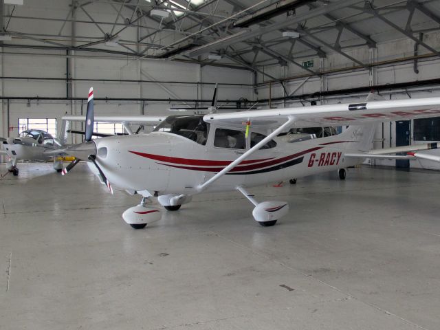 Cessna Skylane (G-RACY) - The Skylane is one of the best personal travel aircraft.