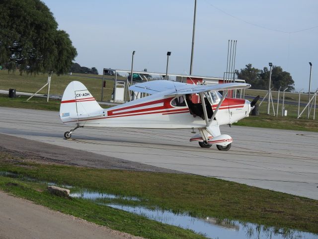 Piper PA-22 Tri-Pacer (CX-AOH)