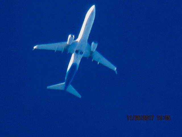 Boeing 737-900 (N238AK)