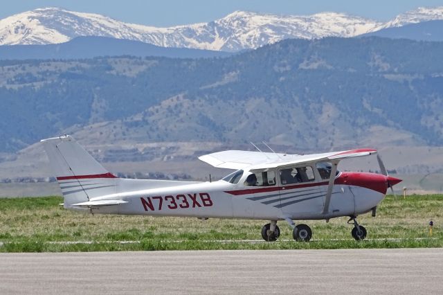 Cessna Skyhawk (N733XB)