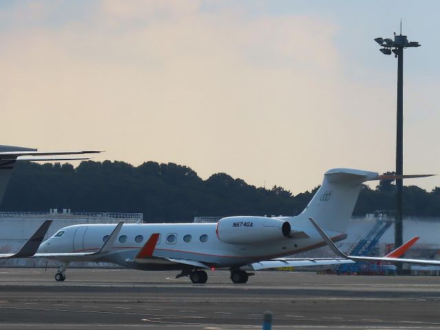 GULFSTREAM AEROSPACE G-7 Gulfstream G600 (N674GA) - Photo taken on Mar 29, 2023.