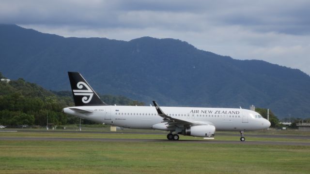 Airbus A320 (ZK-OXA)