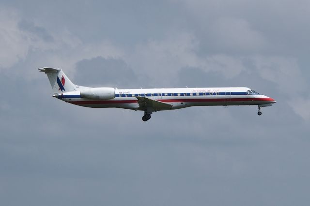 Embraer ERJ-145 (N620AE)