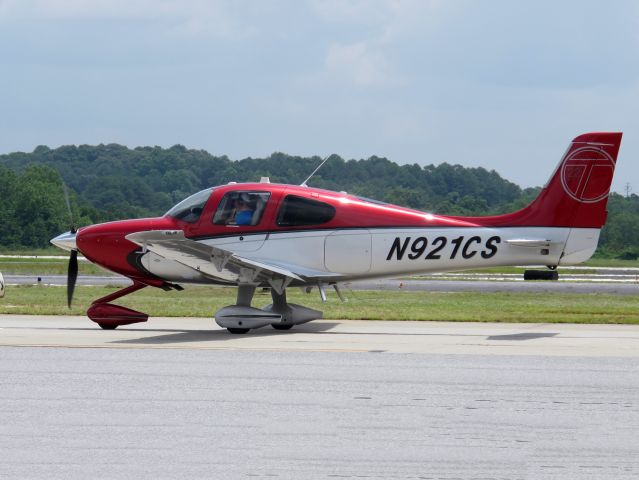 Cirrus SR-22 (N921CS) - A very nice Cirrus.