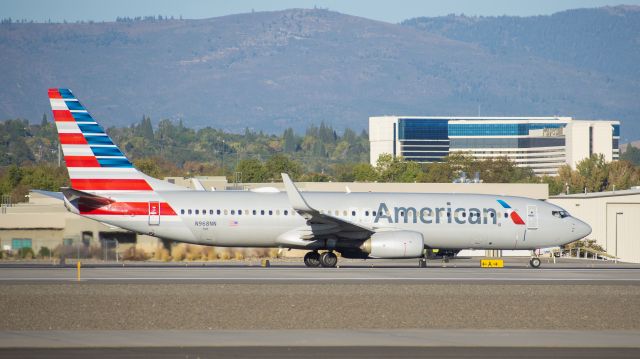 Boeing 737-800 (N968NN) - AAL1290 RNO-ORD