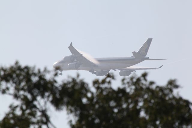 Airbus A340-500 (9V-SGE) - ON FINAL