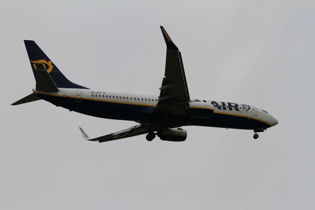 Boeing 737-800 (9H-QCF)
