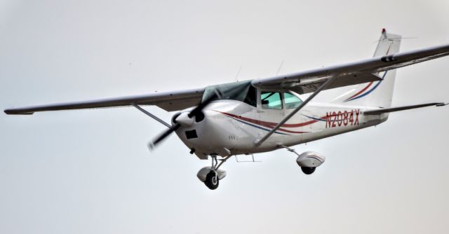 Cessna Skyhawk (N2084X)