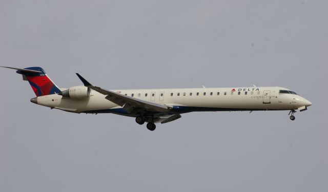 Canadair Regional Jet CRJ-900 (N824SK)