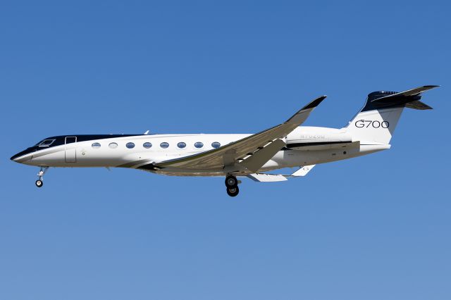 GULFSTREAM AEROSPACE G-8 Gulfstream G700 (N702GD)