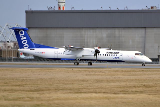de Havilland Dash 8-400 (C-GLOZ)
