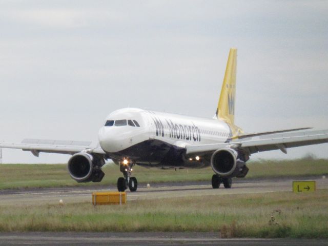 Airbus A320 (G-ZBAH)