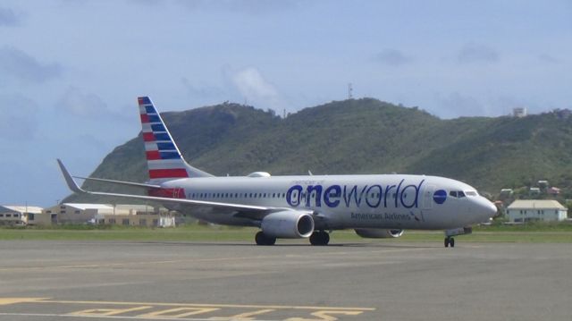 Boeing 737-800 (N919NN)