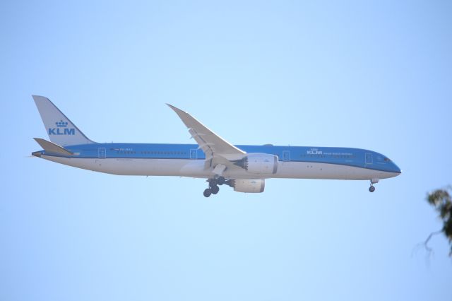 BOEING 787-10 Dreamliner (PH-BKC)