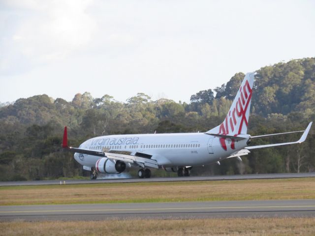 Boeing 737-800 (VH-VOL)