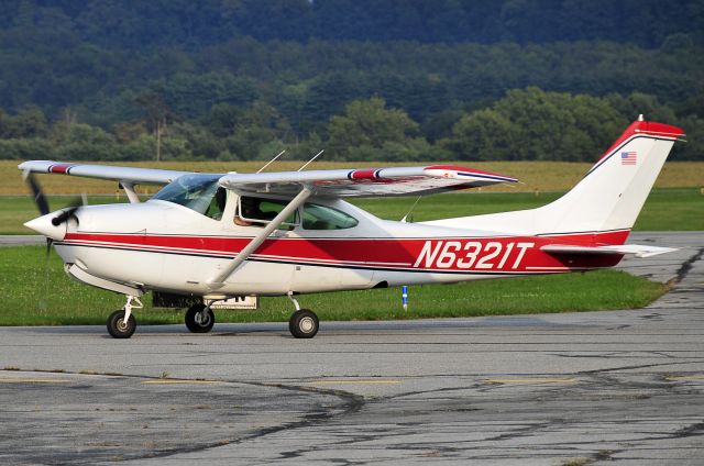 Cessna Skylane RG (N6321T) - Seen at KFDK on 9/18/2009.      a href=http://discussions.flightaware.com/profile.php?mode=viewprofile&u=269247  Profile/a