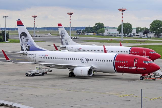 Boeing 737-800 (LN-NOM)